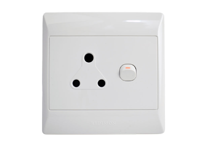 Redisson Single Plug 4 x 4 White S001